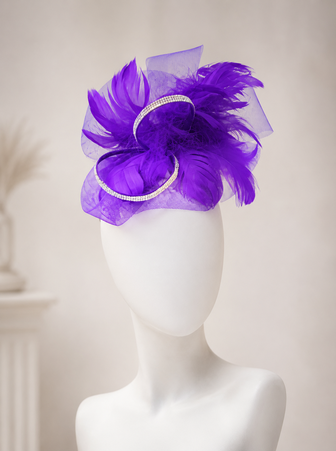 Elegant fascinator design